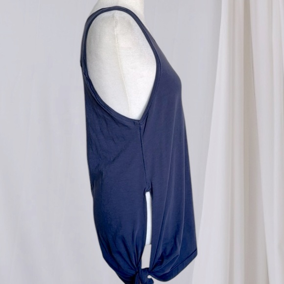 Lululemon To The Point Tank - Picture 7 of 11